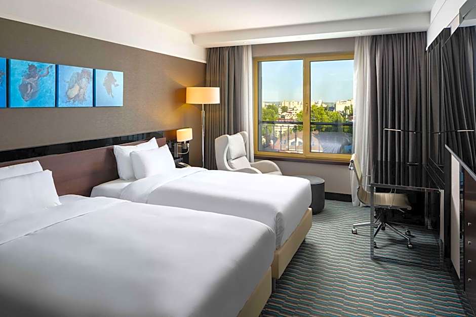 RADISSON BLU LEOGRAND HOTEL