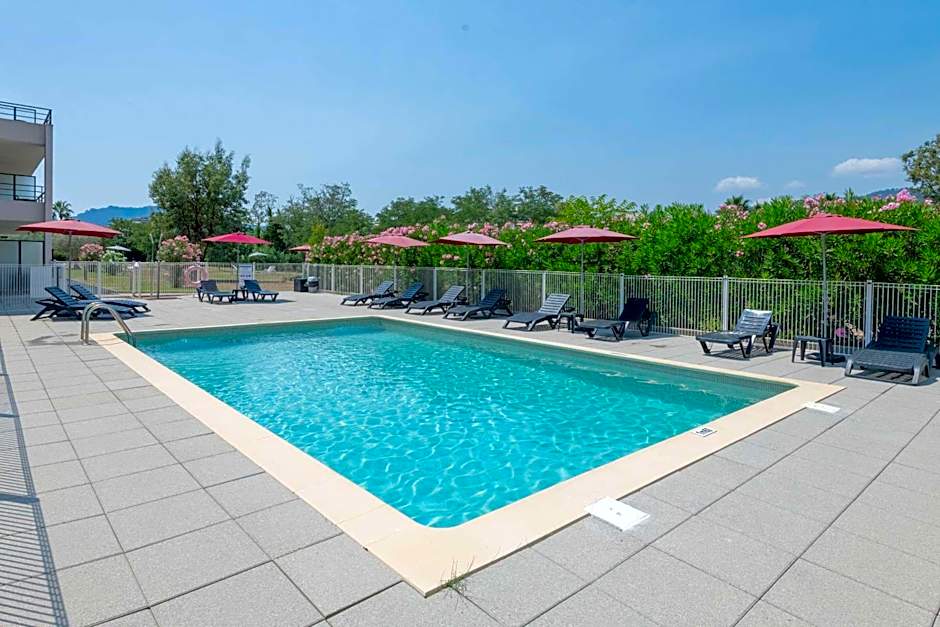Comfort Aparthotel Cannes Mandelieu