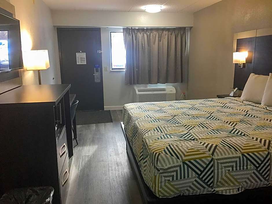 Motel 6-Burnsville, MN