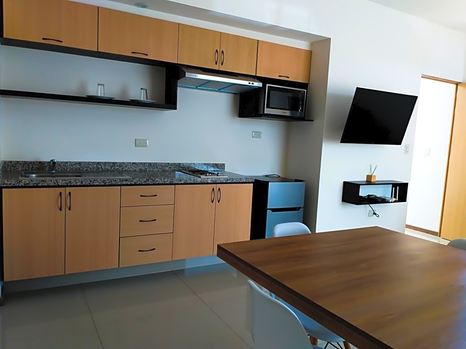 ROOM Hotel & Suites