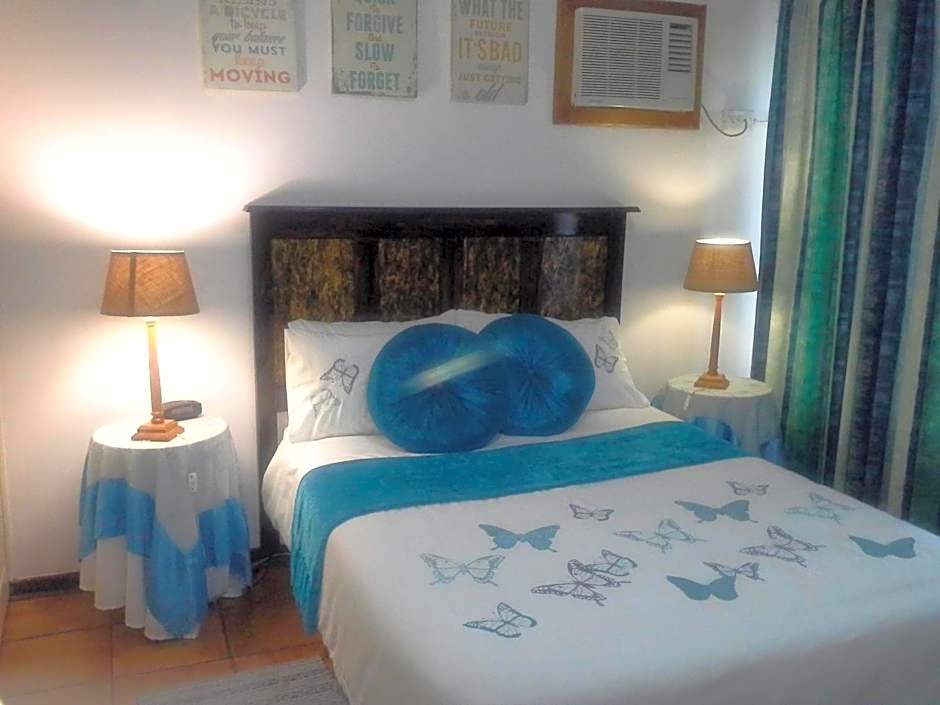 La Rochelle Inn