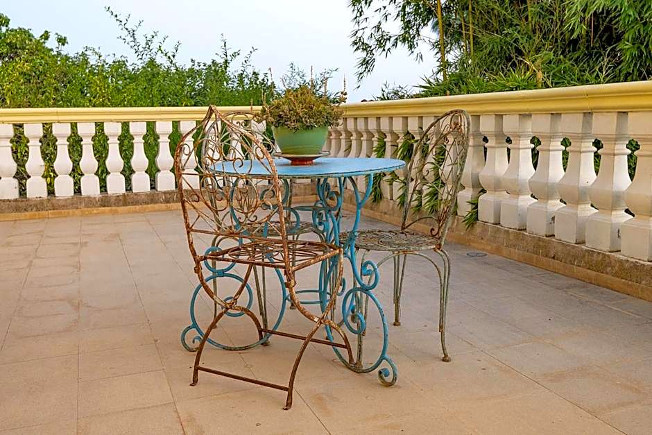 Ha'Seuda Ha'Achrona Suites