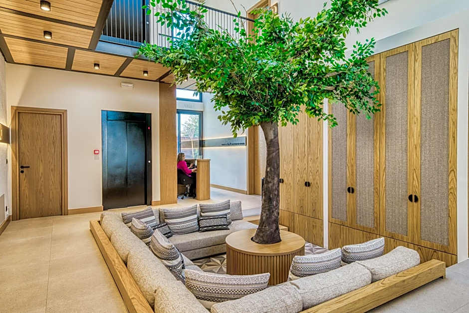 Capital Luxury Suites