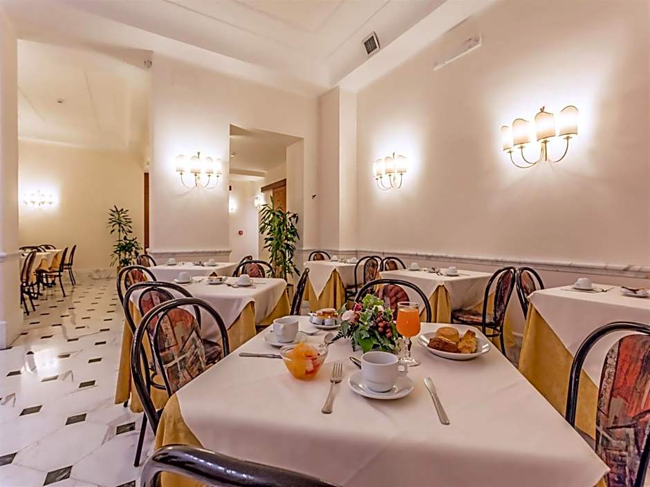 Raeli Hotel Noto