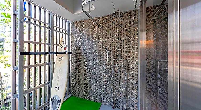 plat hostel keikyu kamakura wave