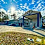 Garden Inn & Suites