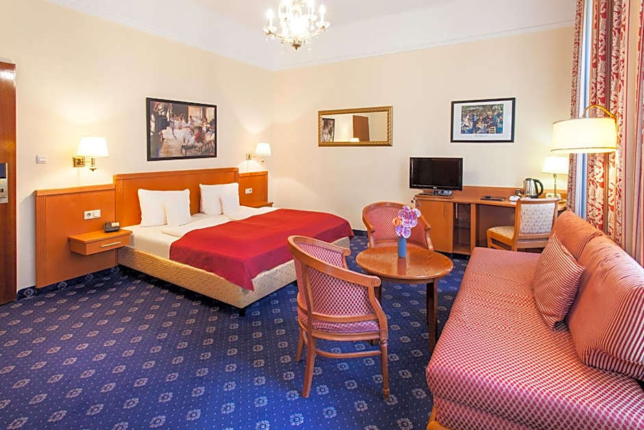 Centro National Frankfurt, Trademark Collection by Wyndham