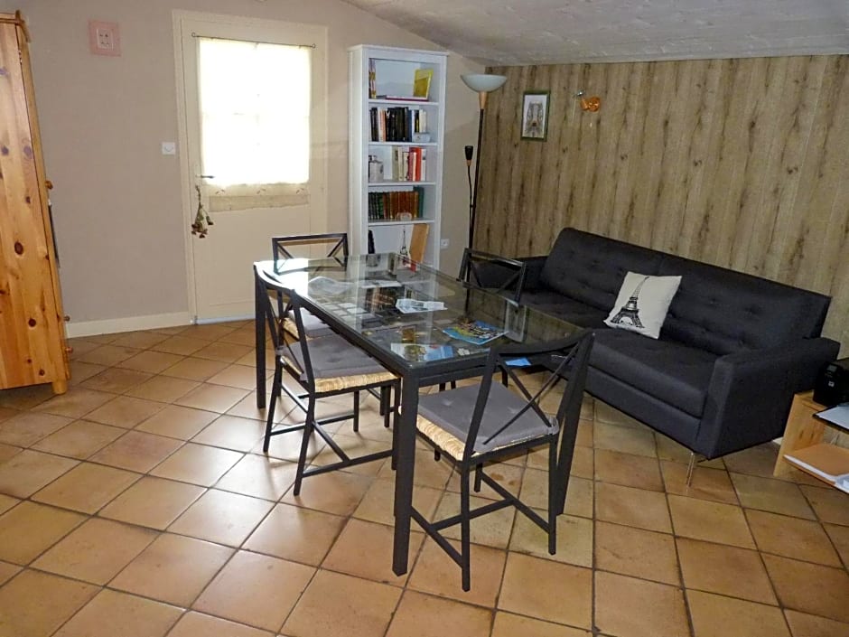 LE CLOS D'EMELINE