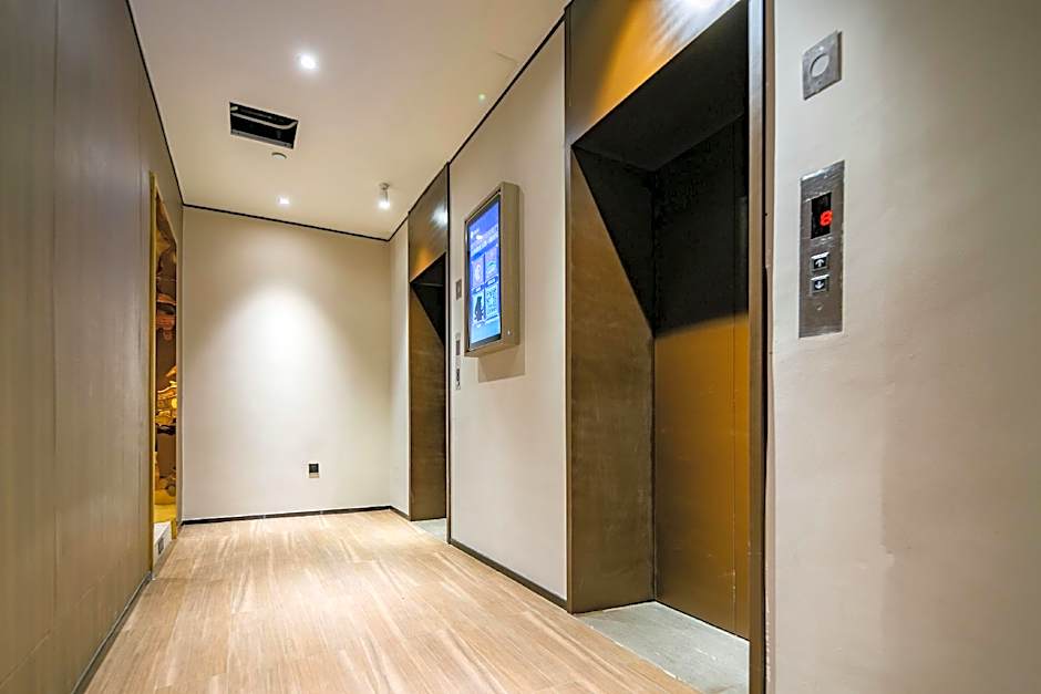 Hanting Hotel Xi'an Wulukou Metro Station