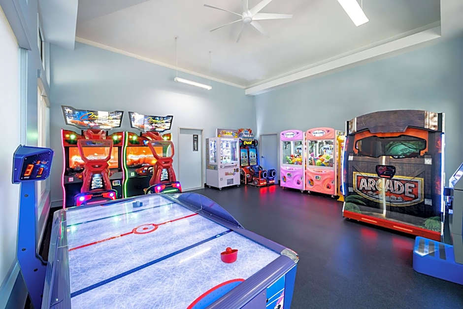 TownePlace Suites by Marriott Orlando at FLAMINGO CROSSINGS Town