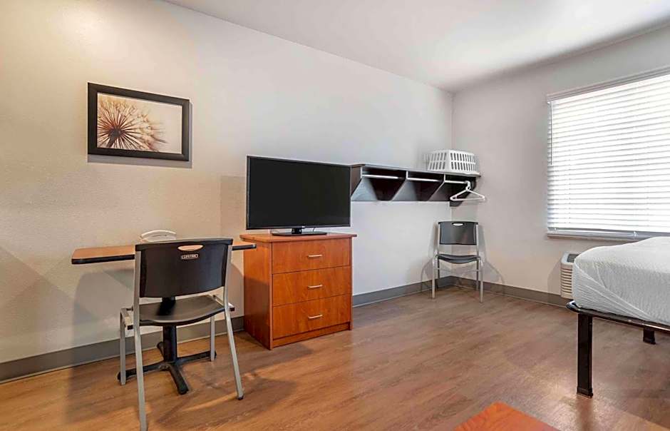 Extended Stay America Select Suites - Pensacola - Northeast