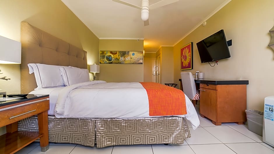 TRYP by Wyndham Aruba Adults Only Hotel
