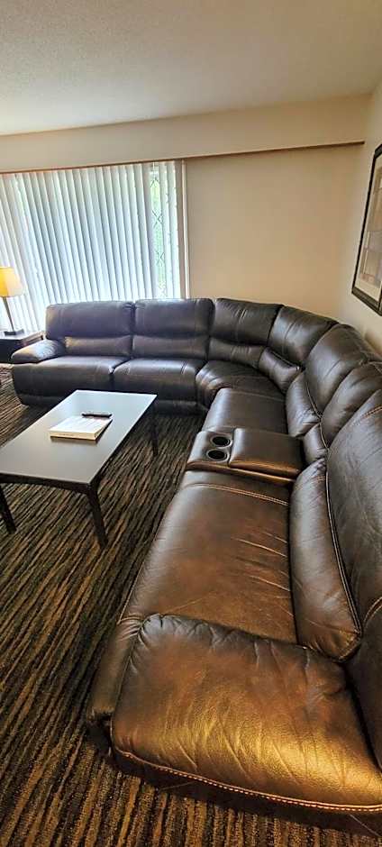 Recreation Inn and Suites Kelowna