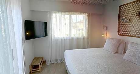 Triple Room with Terrace