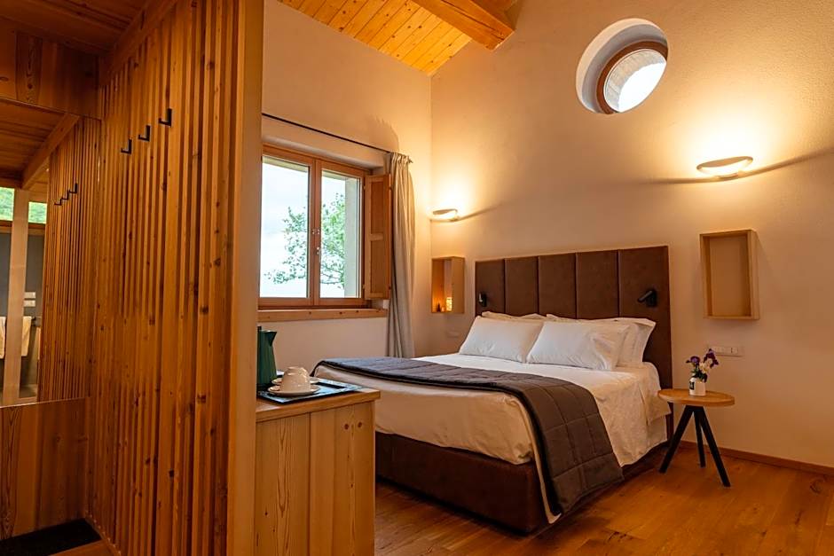 Aura Relais
