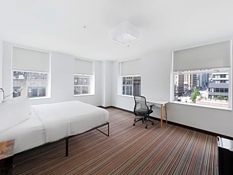 King Room - Non-Smoking