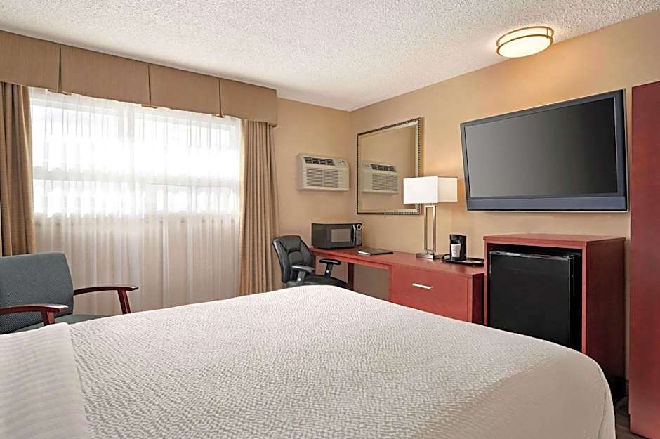 Days Inn by Wyndham Fredericton