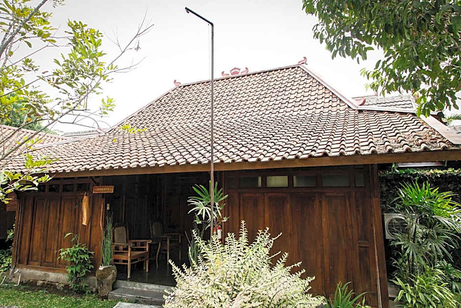 Tembi - Historical Home