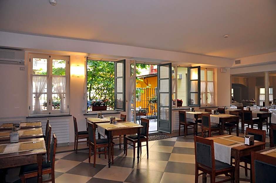Hotel Roma e Rocca Cavour