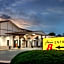 Super 8 by Wyndham Waycross GA