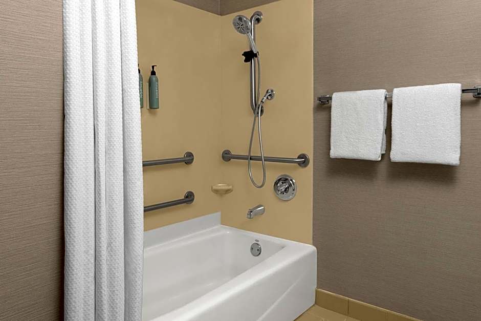 Courtyard by Marriott San Diego Central