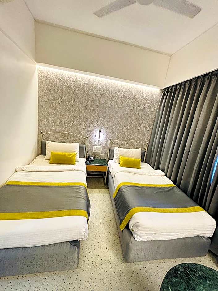 Hotel Gurukripa Daman