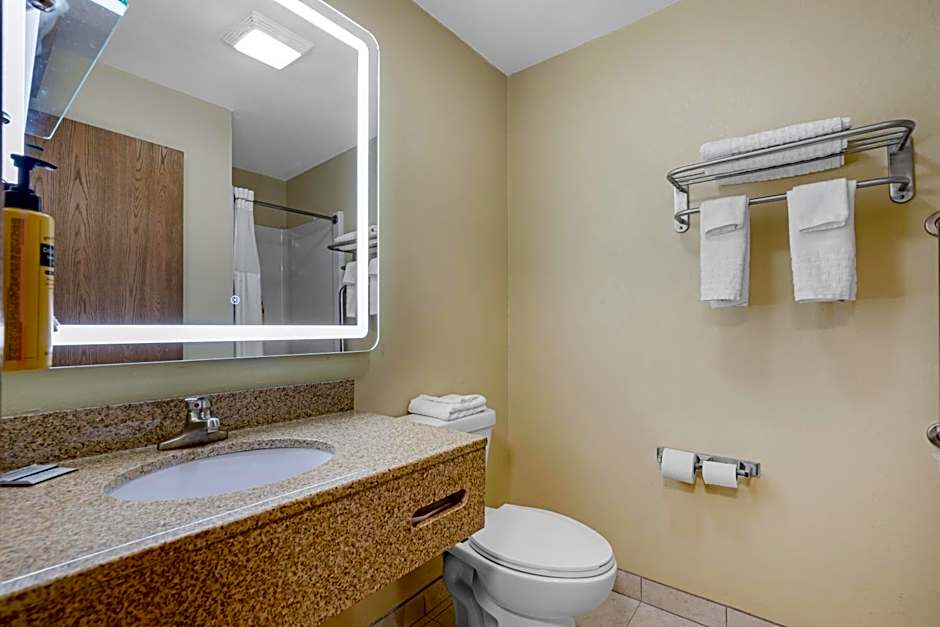 Best Western Plus Altoona Inn