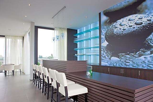 Blue Woods Hotel - Deerlijk