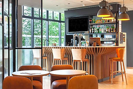 B&B HOTEL Paris Porte des Lilas