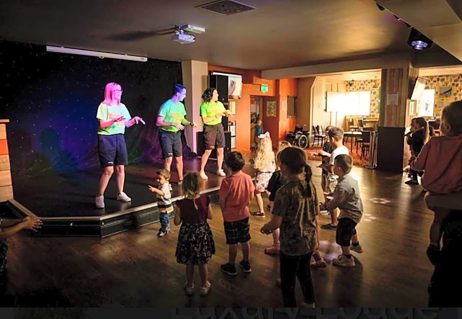 Holiday Park Caravan Fluffy in Harts Holiday Park