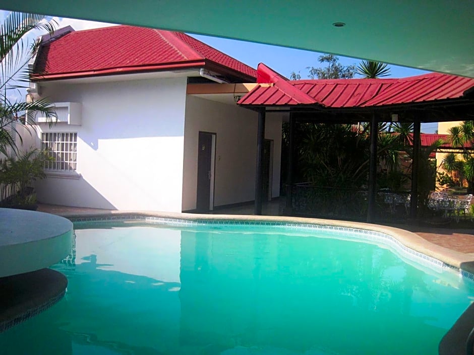 Alicia Hotel & Restaurant