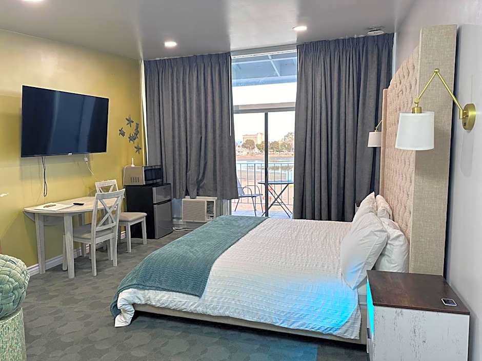Photo 1 of 4 of Deluxe 1 Double Bed or 2 Beds, Balcony