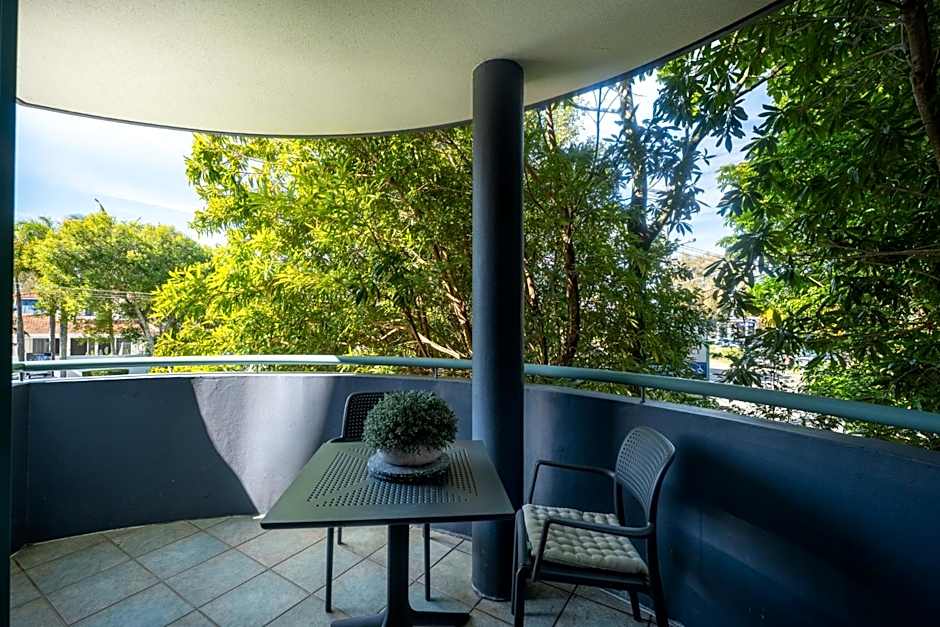 Noosa River Sandy Shores Hotel