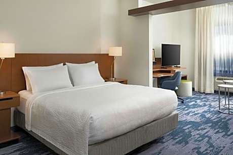 King Studio with Sofa Bed