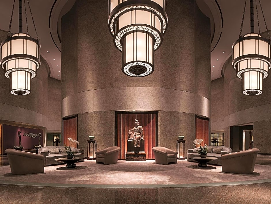 Shangri-la's Far Eastern Plaza Hotel, Taipei