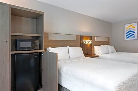 Standard Room with Two Queen Beds