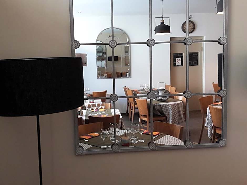 Hôtel-Restaurant "Chez Carrière"