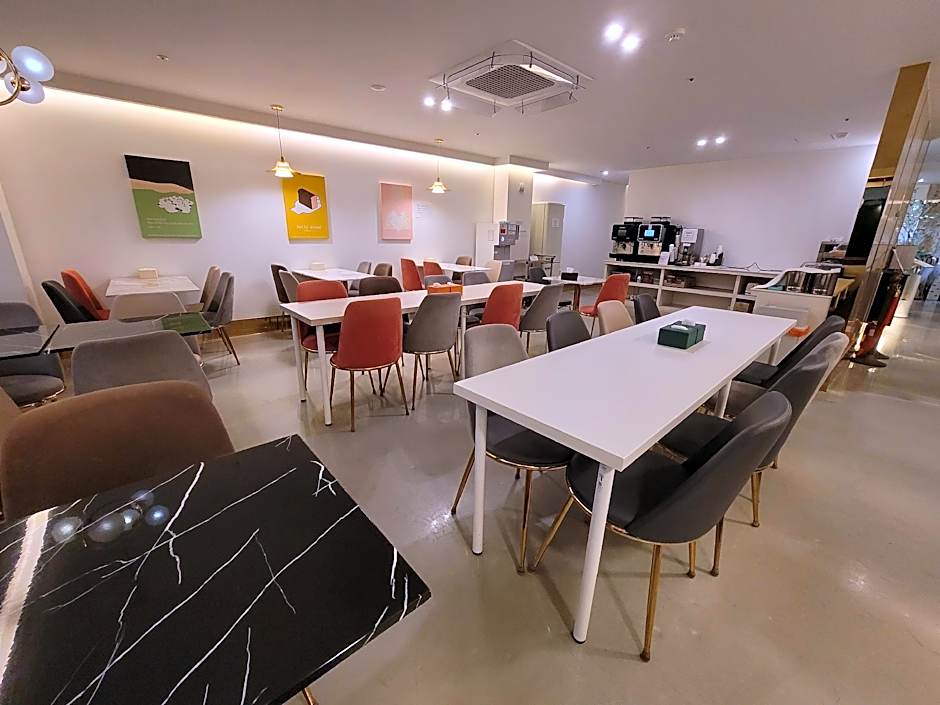 Denbasta Central hotel - Seomyeon