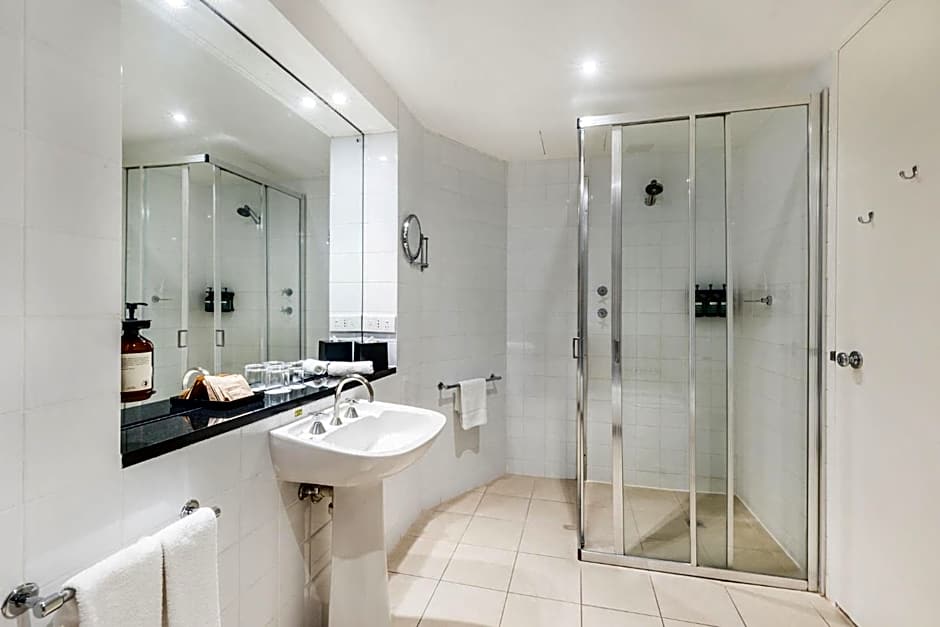 Crowne Plaza Canberra By IHG