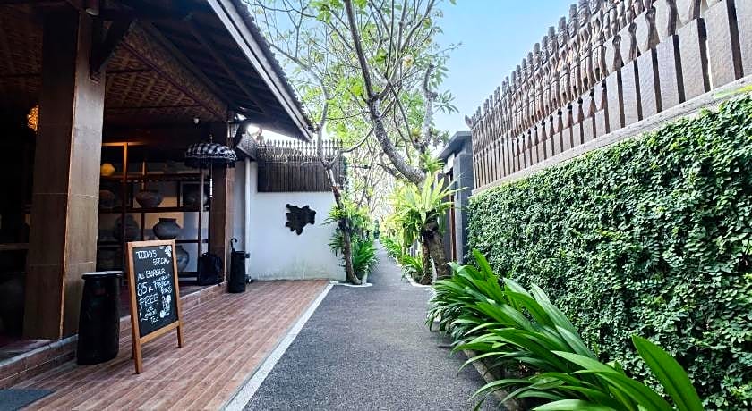 Alam Bidadari Seminyak Villas