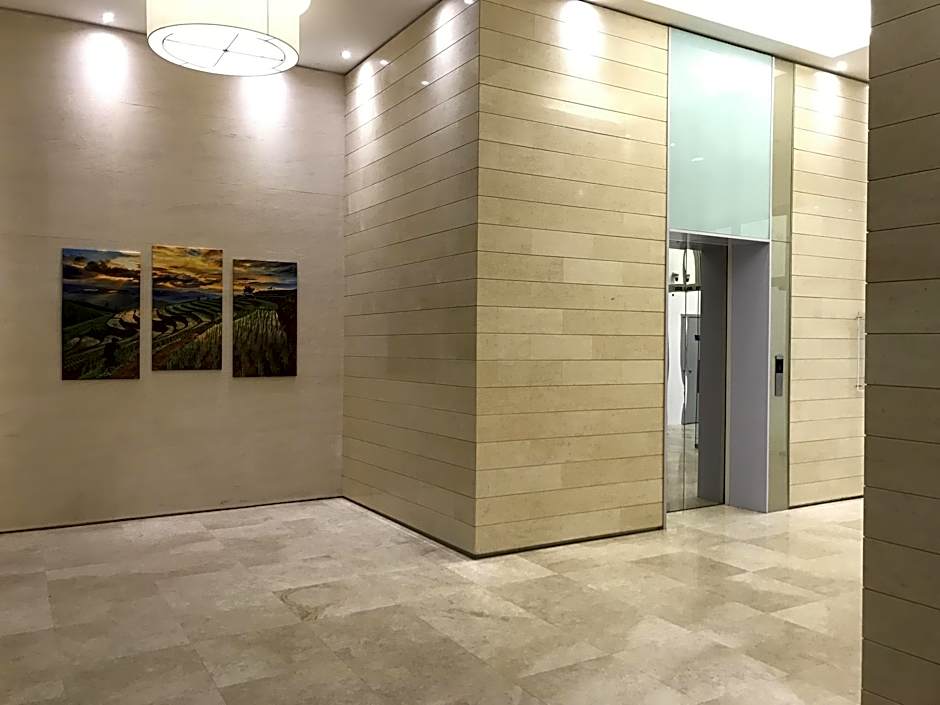 Sunset Seaview Vacation Condos @ Infinity Avenue