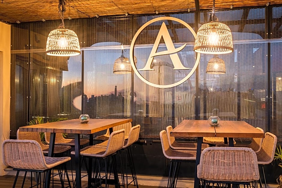 Arya Stadium Hotel