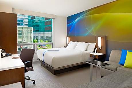Park Plaza King Studio with Sofa Bed ADA Hearing/Visual