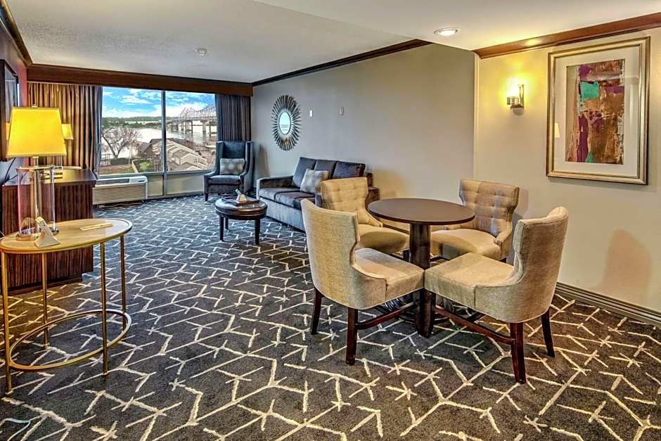 DoubleTree By Hilton Decatur Riverfront
