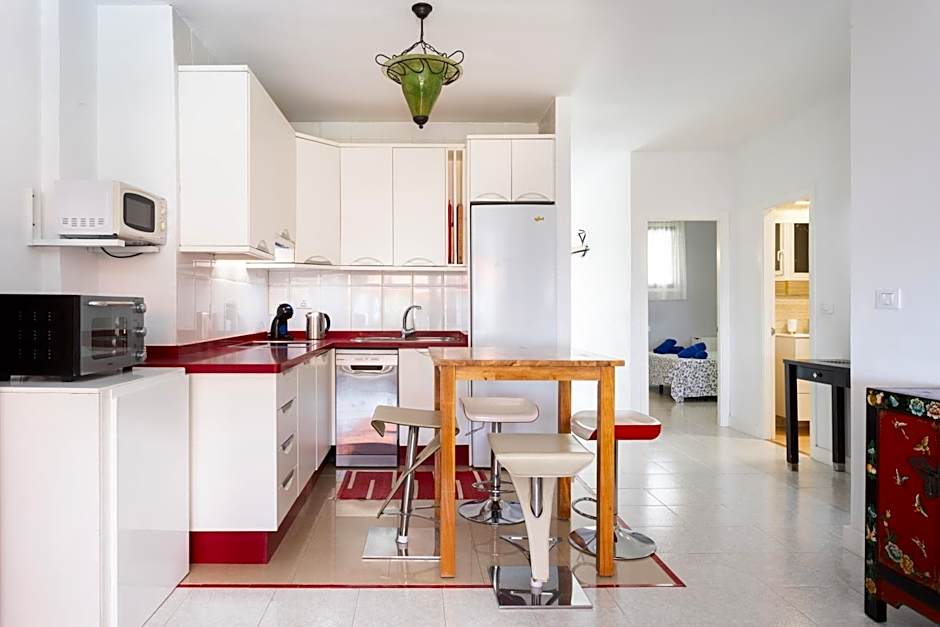 Seafront apartment just 200m from Las Vistas Beach