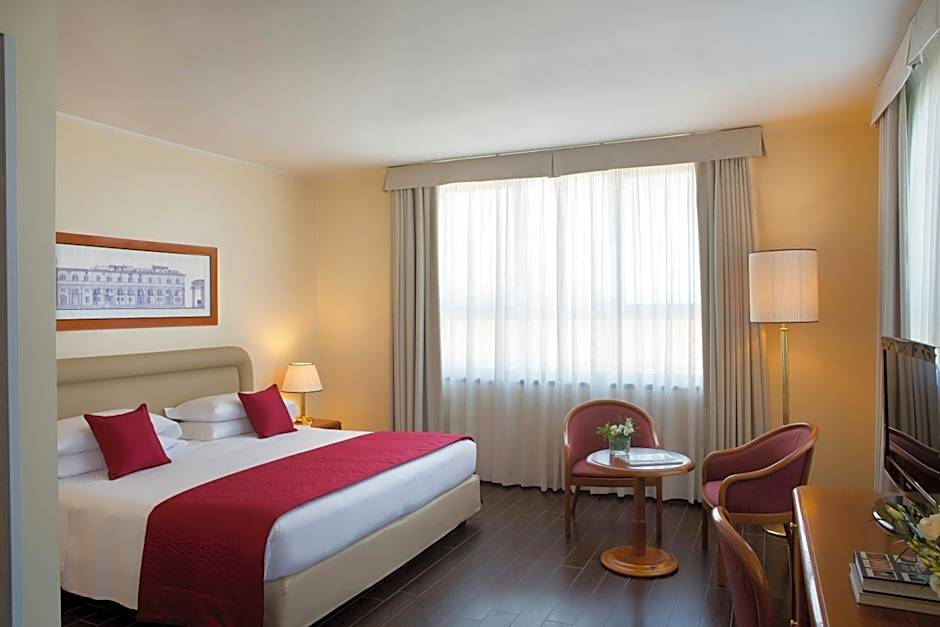 Photo 1 of 12 of Executive 1 Double Bed or 2 Beds