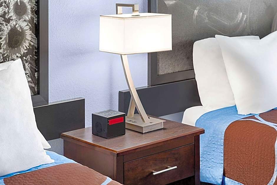 Super 8 by Wyndham Lenexa Overland Park Area
