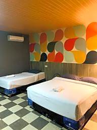 Holiday Hotel