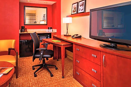 One-Bedroom Executive King Suite