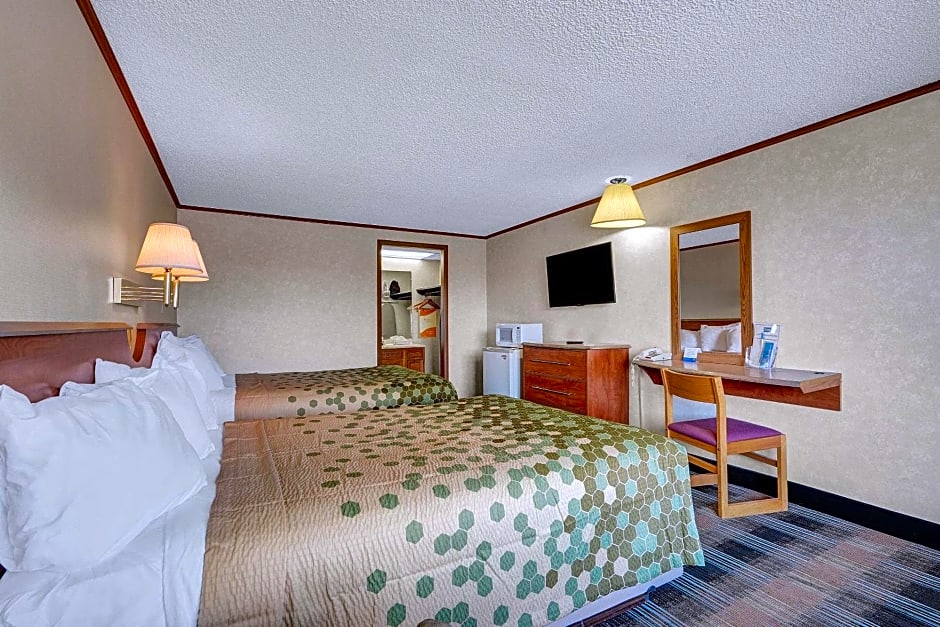 Rodeway Inn & Suites Liverpool